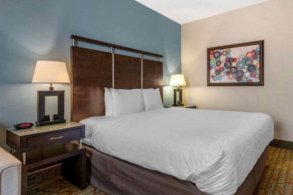 Best Western Plus Bradenton Gateway Hotel